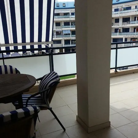 Apartamento Denia. Frente Club Nautico Con Vistas Al Mar, Terraza Y Piscina